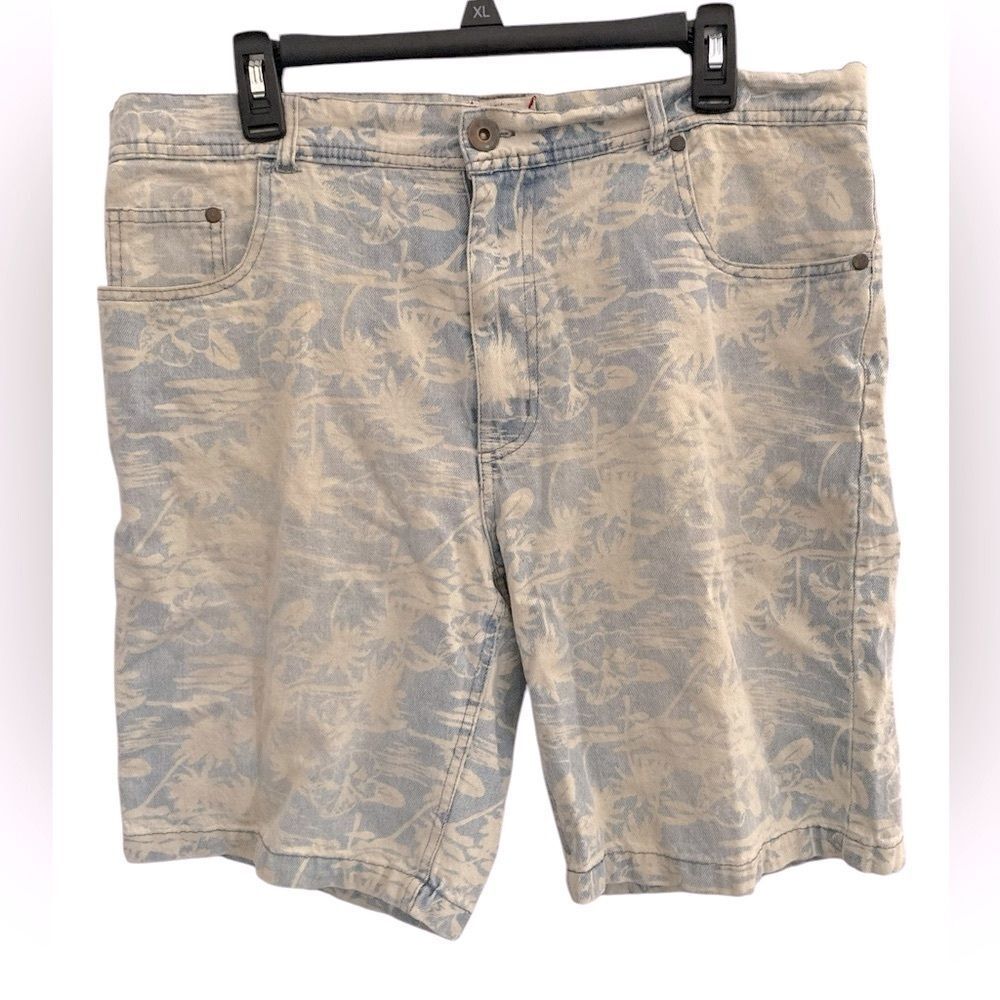 Premium Expression Los Angeles Shorts Men's Size L Blue and Cream Floral